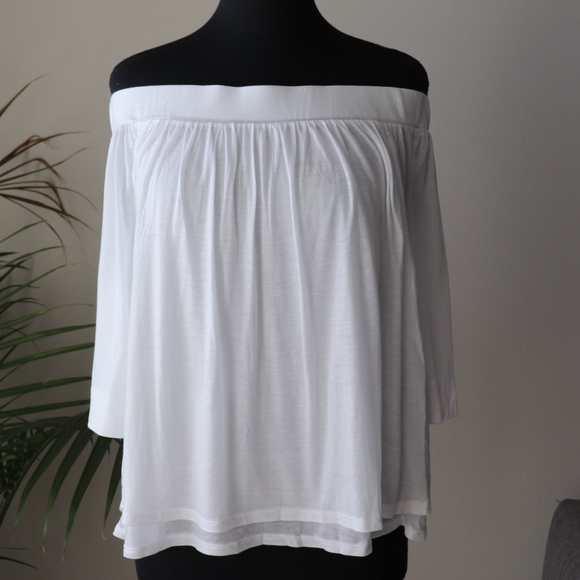 Three Dots Tops - NWT Three Dots Off Shoulder Top Three Dots Tops - NWT Three Dots Off Shoulder Top